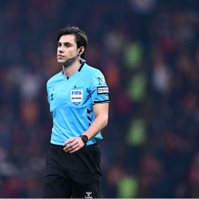 Karagümrük - Fenerbahçe maçının hakemi belli oldu!