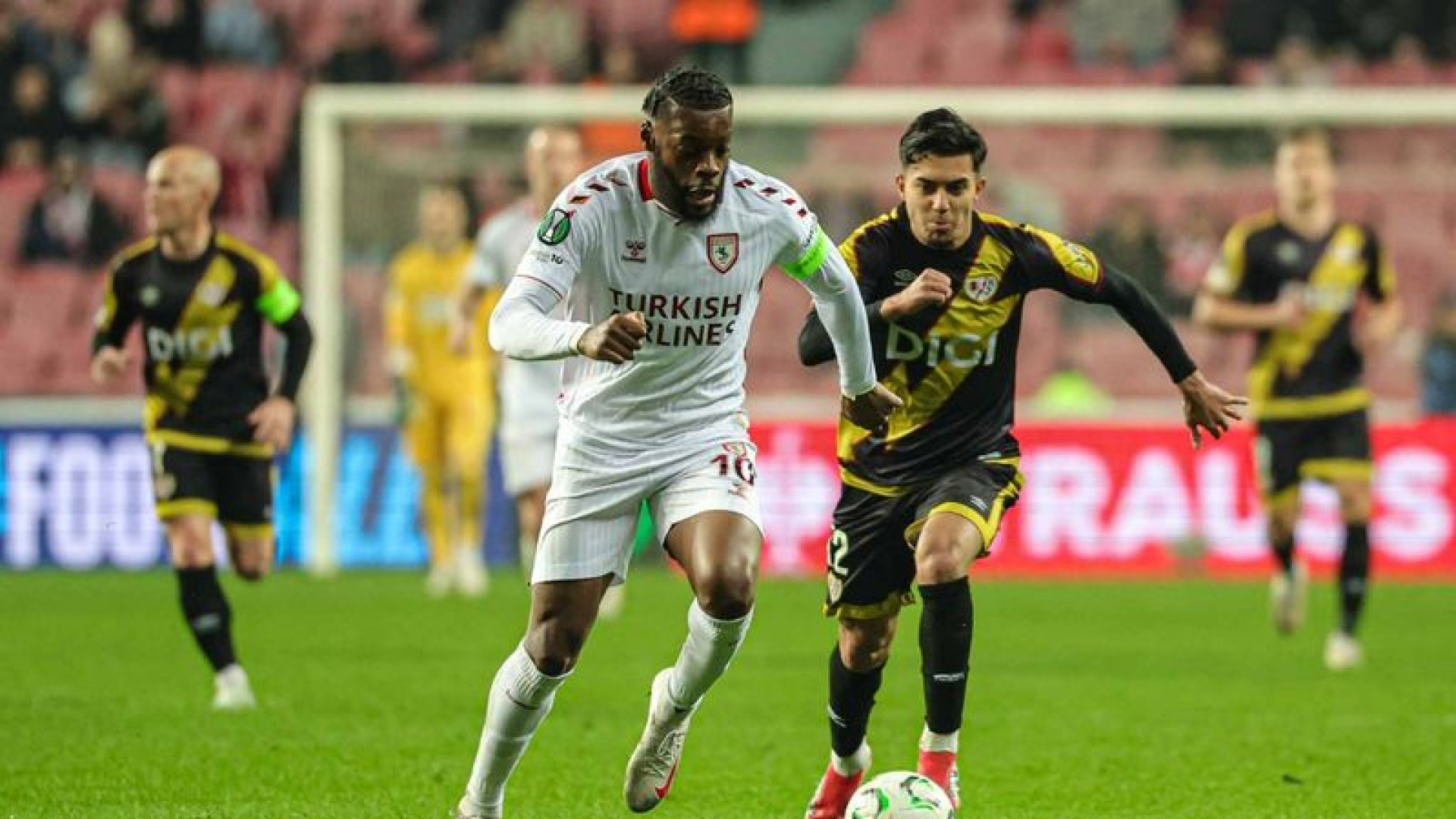 Samsunspor UEFA Konferans Ligi'nde Rayo Vallecano'ya 3-1 Mağlup Oldu