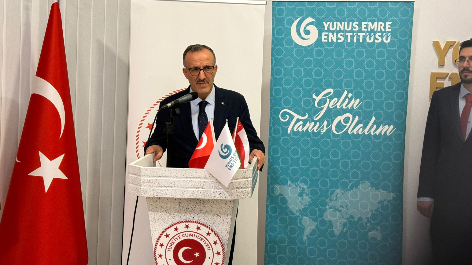 Yunus Emre Vakfı'nın Müşkatta Düzenlediği Törende İstiklal Marşı'nın Kabulü Anıldı