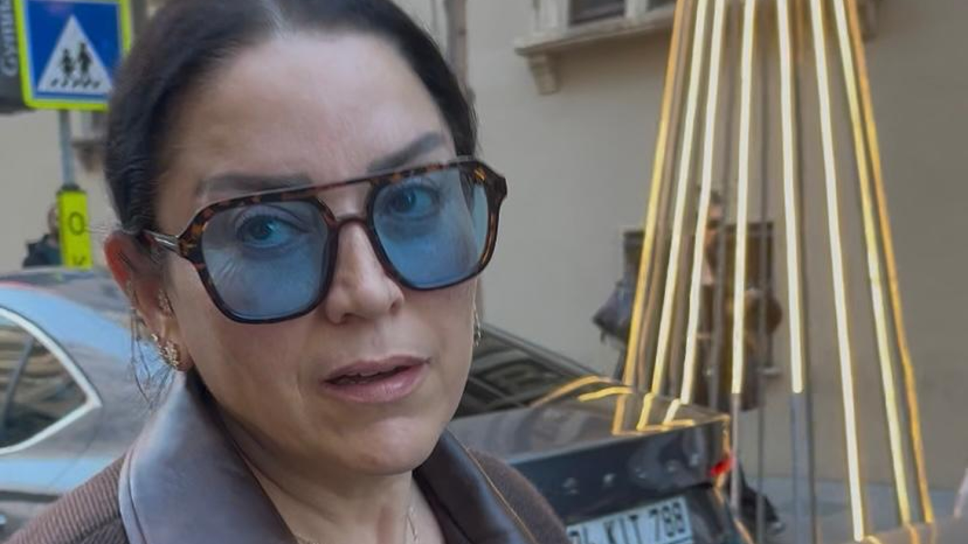 Aşkın Nur Yengi Nişantaşı'nda Görüntülendi: 'Bugün Hiç Keyfim Yok' Dedi