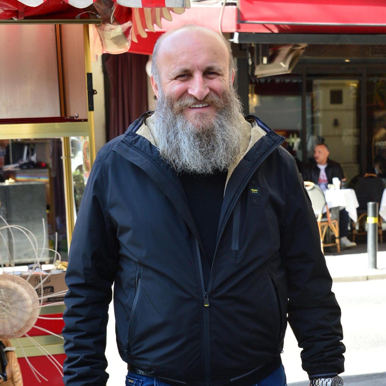 "Ağlatmak kolay, güldürmek zor"