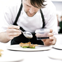 Dünyanın en iyi restoranında zulüm mü var?