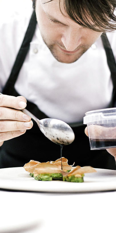 Dünyanın en iyi restoranında zulüm mü var?