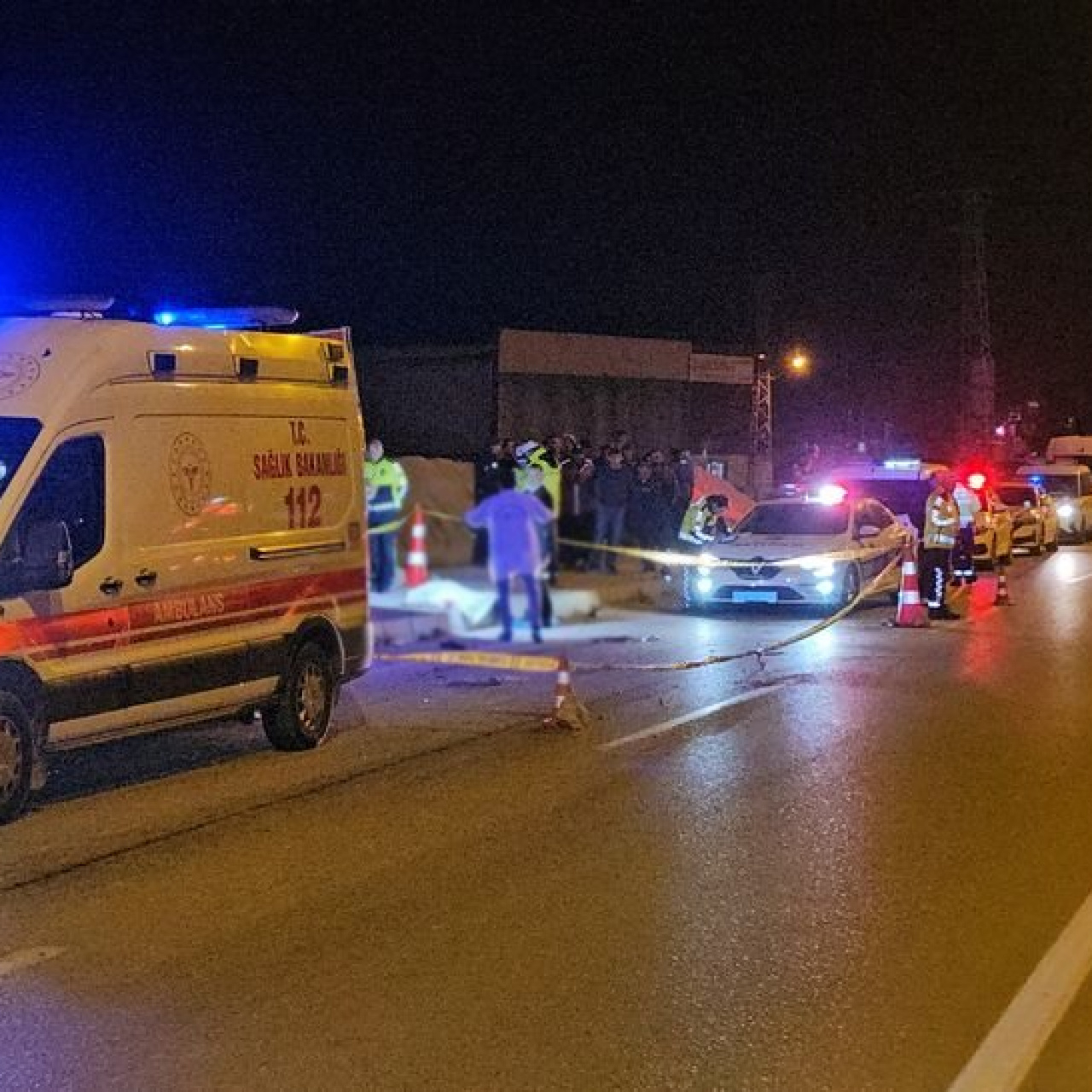 Belediye otobüsü ile motosiklet çarpıştı: 1 ölü