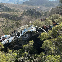 İşçi servisi uçuruma yuvarlandı! Ölenler ve yaralılar var!