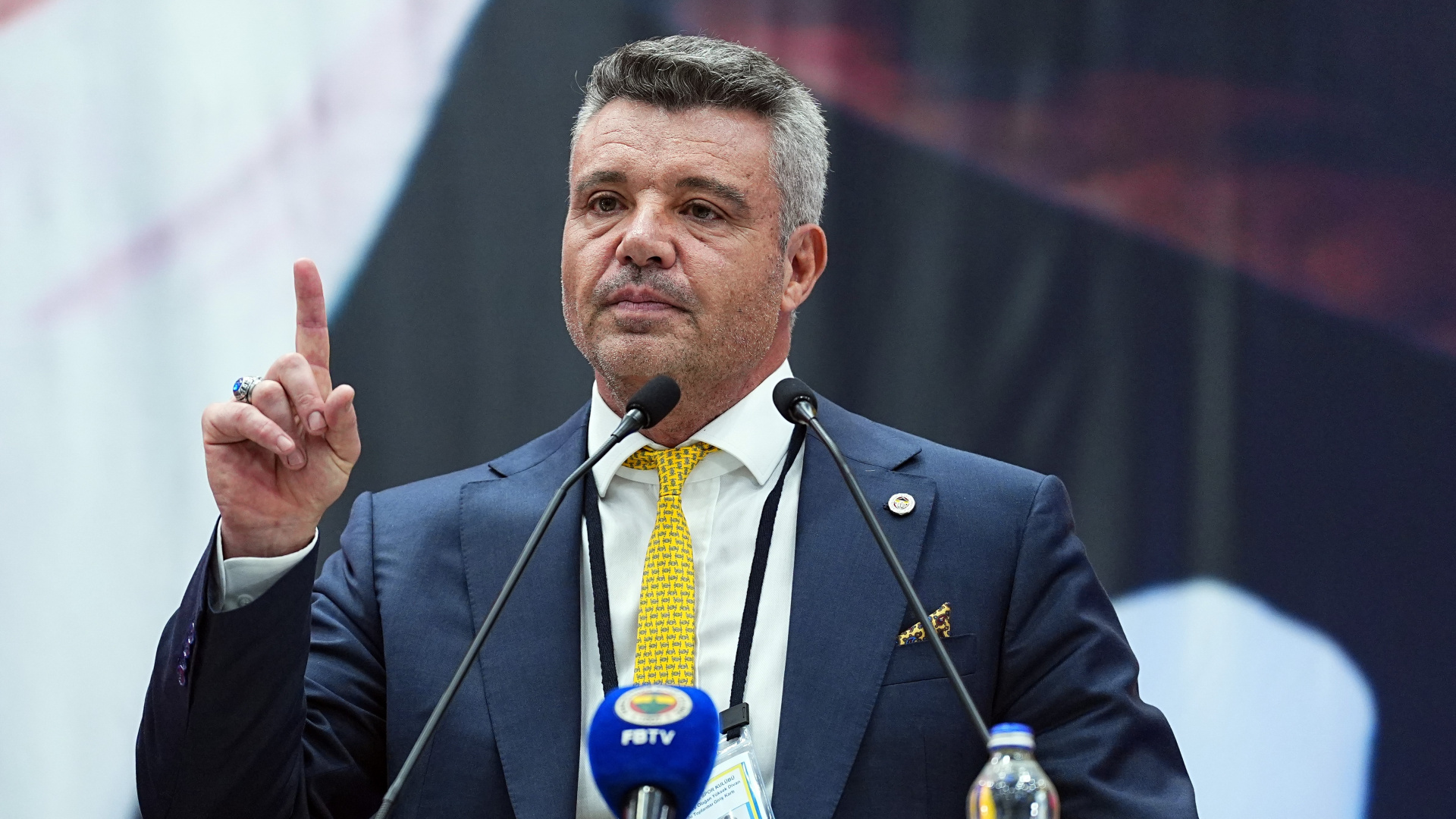 Fenerbahçe Başkanı Saran: Galatasaray'ın Kollandığına İnanıyorum, MHK'de Ciddi Sorun Var