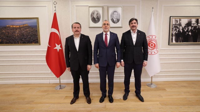 Memur-Sen heyeti Bakan Işıkhan ile görüştü