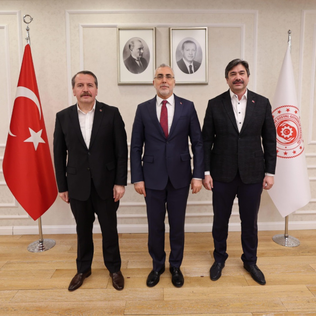 Memur-Sen heyeti Bakan Işıkhan ile görüştü