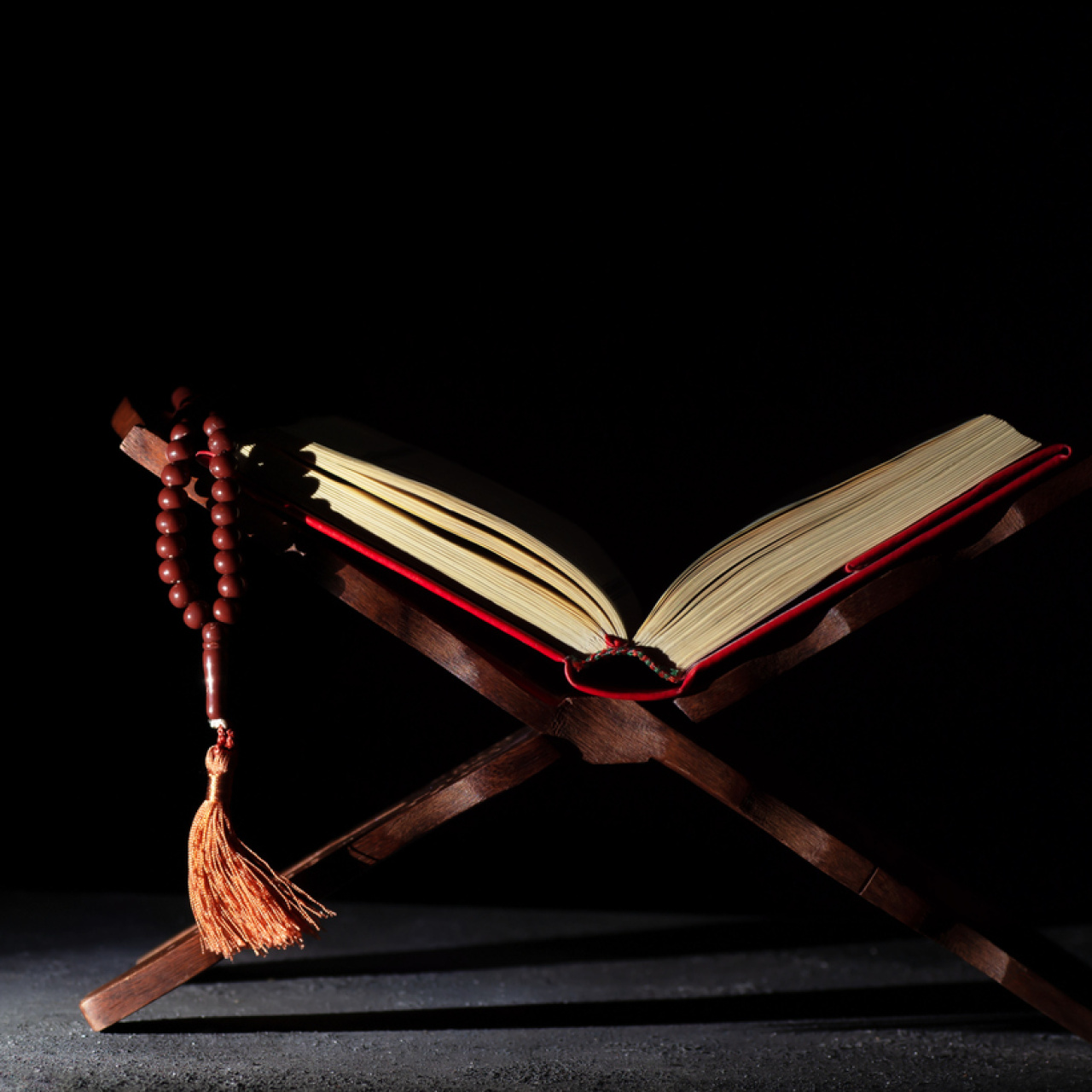 La ilahe illallah vahdehu la şerike leh ne demek?