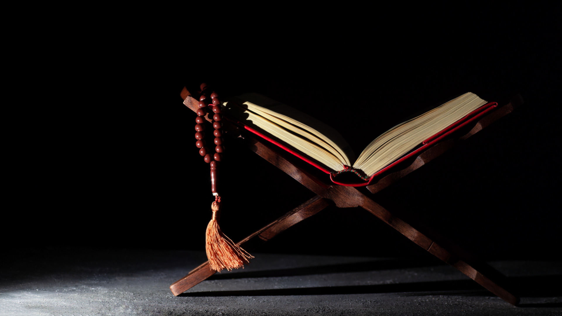 La ilahe illallah vahdehu la şerike leh ne demek? La ilahe illallah vahdehu la şerike leh anlamı ve fazileti! Arefe günü yapılacak ibadetler