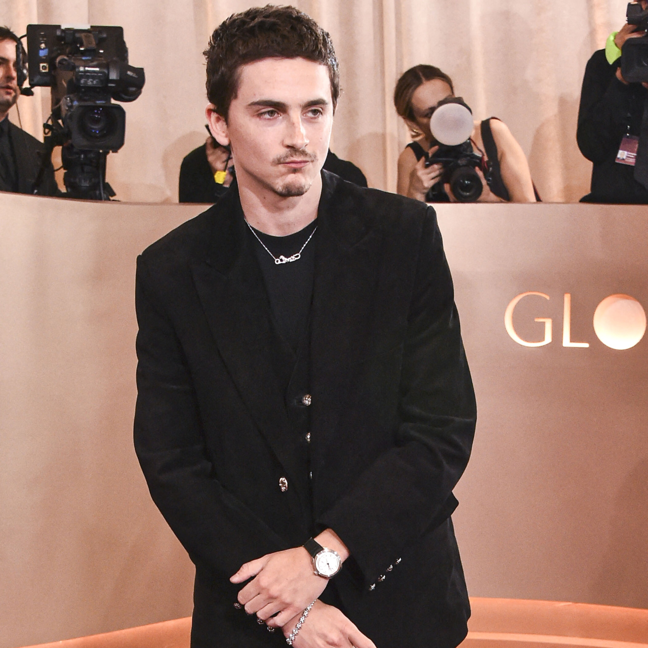 Akademi'den bale misillemesi