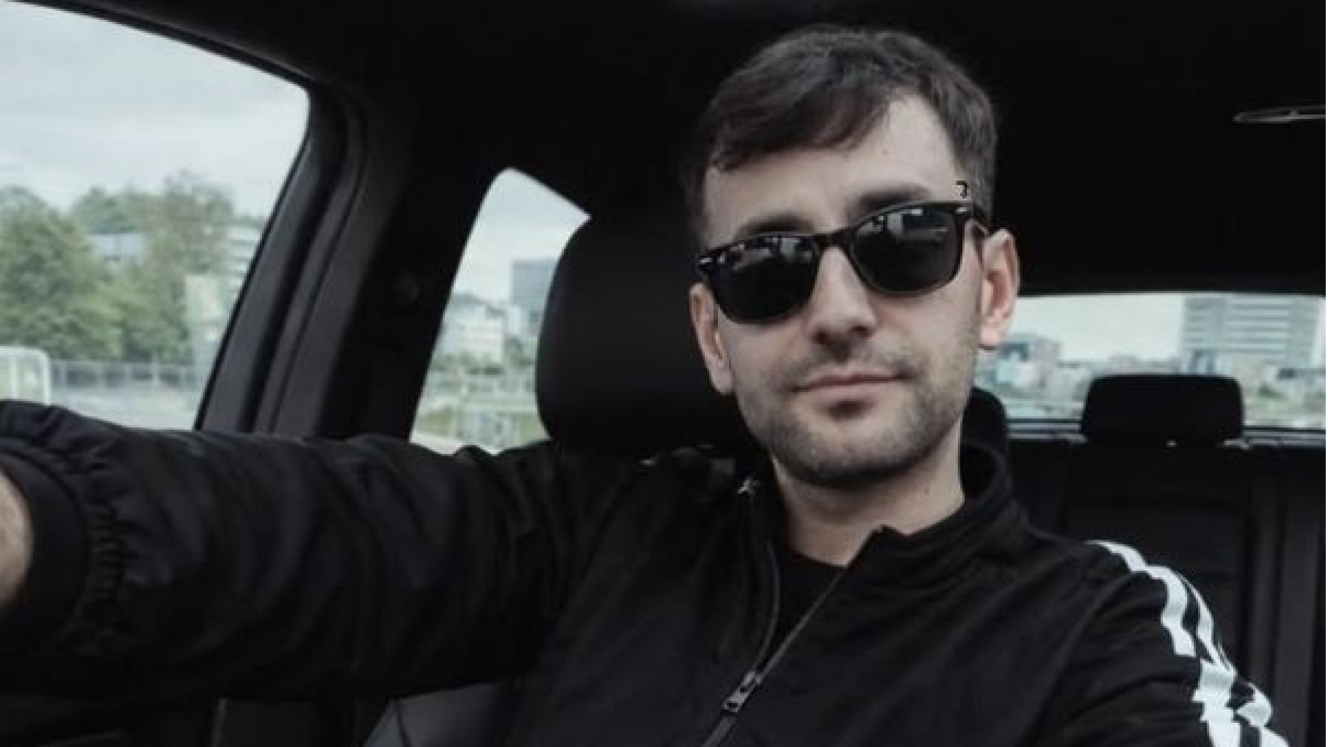 Son dakika: Antalya'da direksiyon hakimiyetini kaybederek bariyerlere çarpan motosiklet sürücüsü hayatını kaybetti | Son dakika haberleri