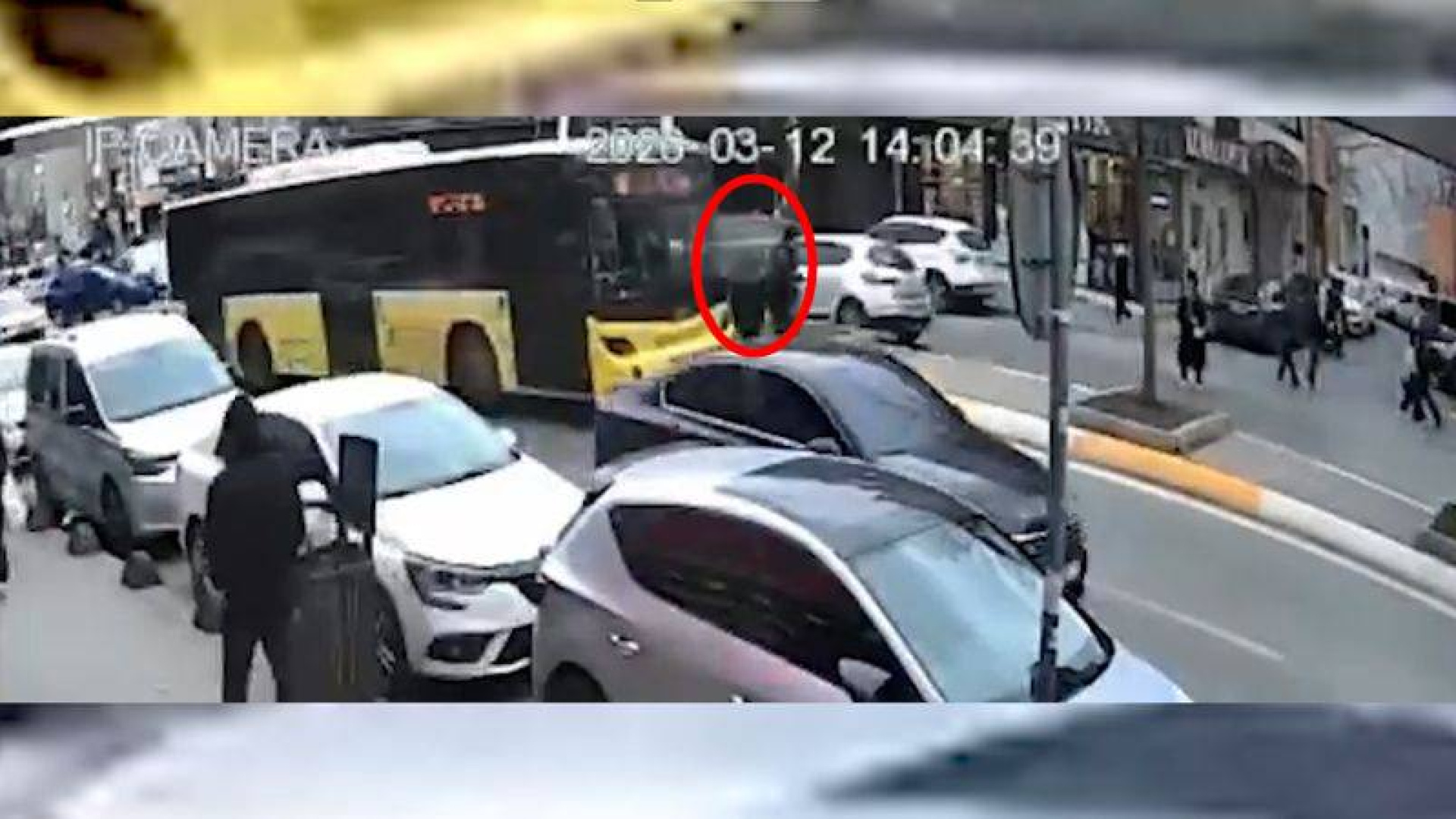 Cenazeden Çıkan Kadın, İETT Otobüsünün Çarpması Sonucu Hayatını Kaybetti