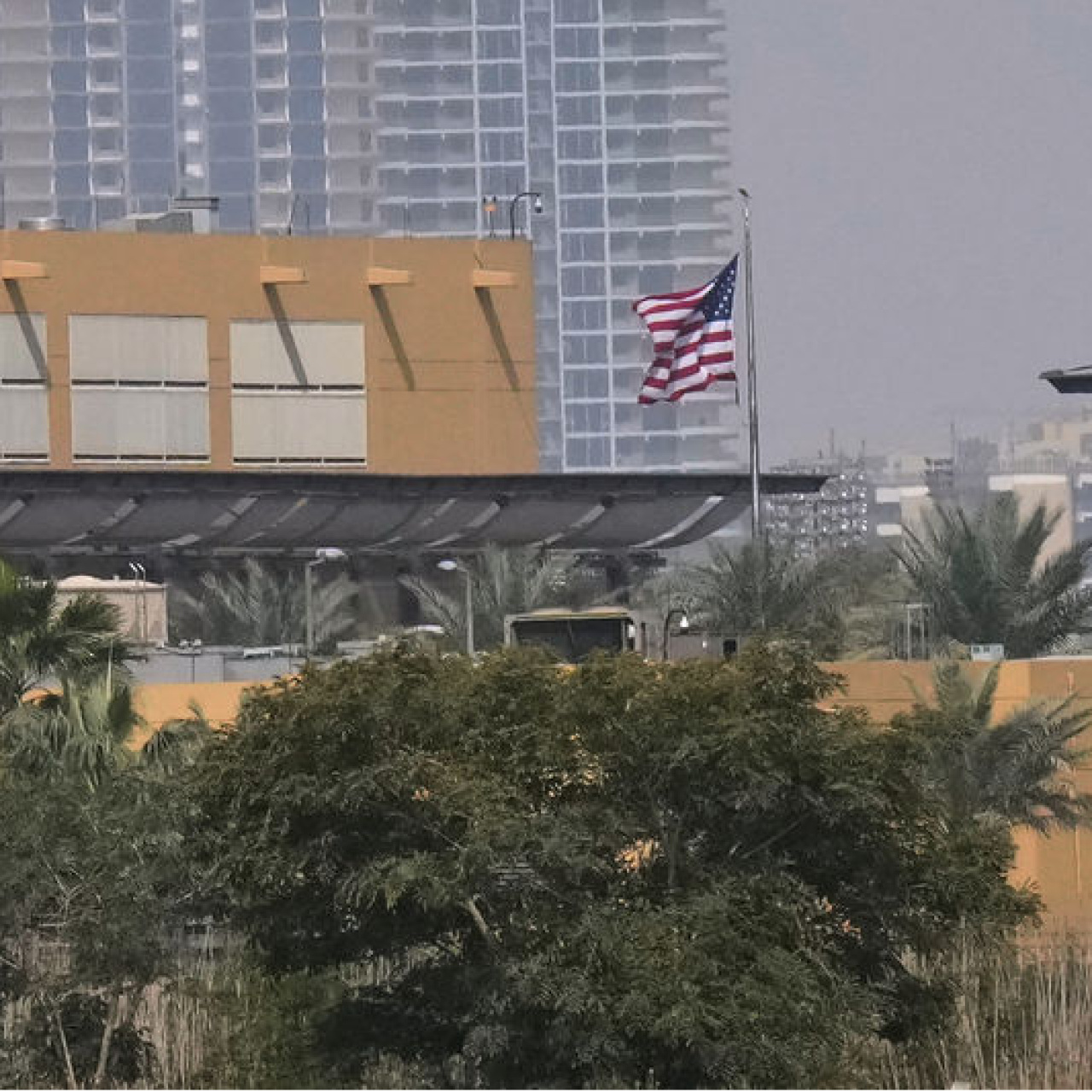 "ABD, Irak'taki personelini tahliye etmekte zorlanıyor"