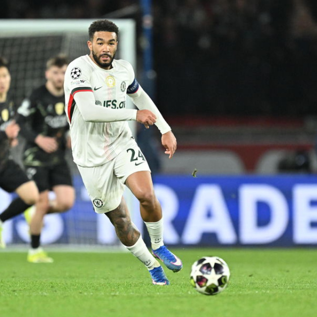 Chelsea, James'in sözleşmesini uzattı!