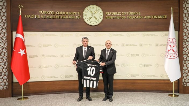 Beşiktaş Başkanı Adalı'dan Bakan Şimşek'e ziyaret