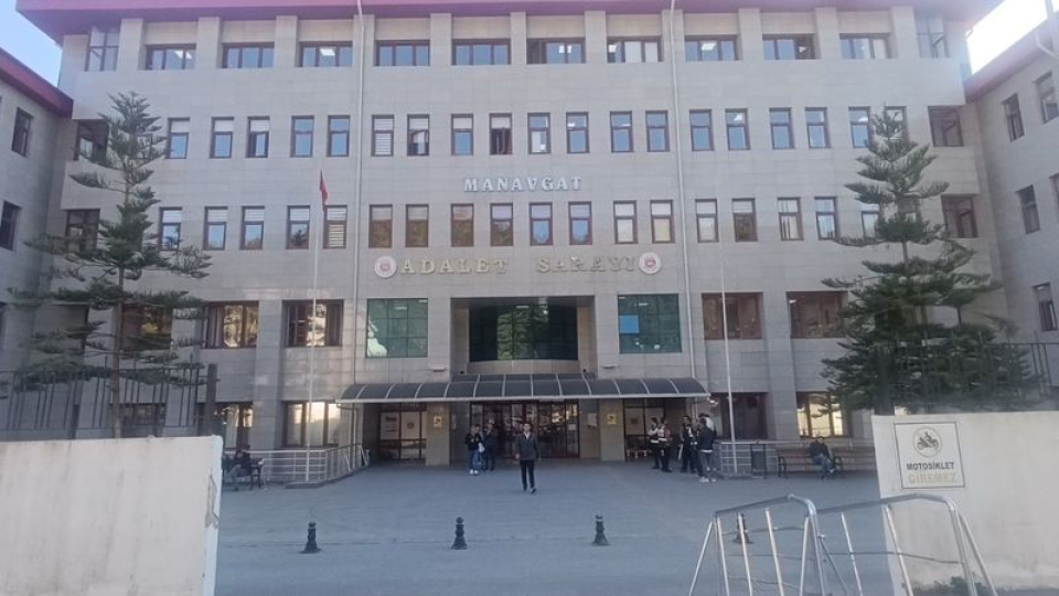 Manavgat Belediyesi soruşturmasında 12 kişi tutuklandı