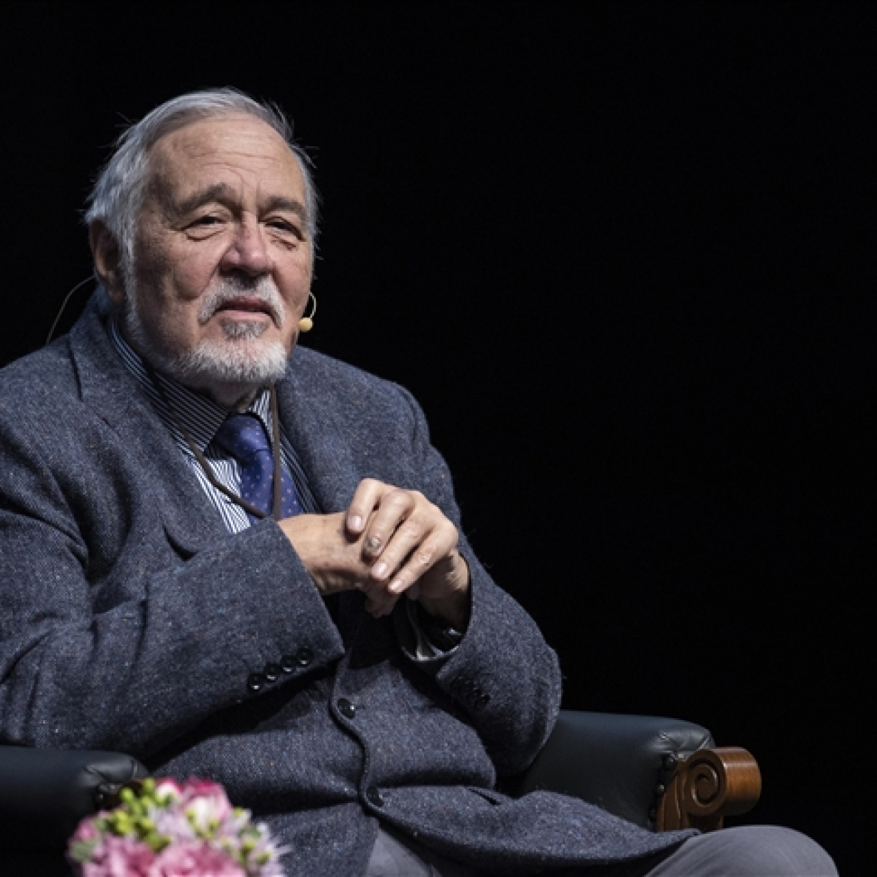 Türk tarihçi, akademisyen ve yazar İlber Ortaylı'nın hayatı