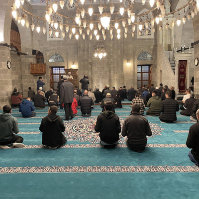 Kadir Gecesi 12 rekat namaz nasıl kılınır?