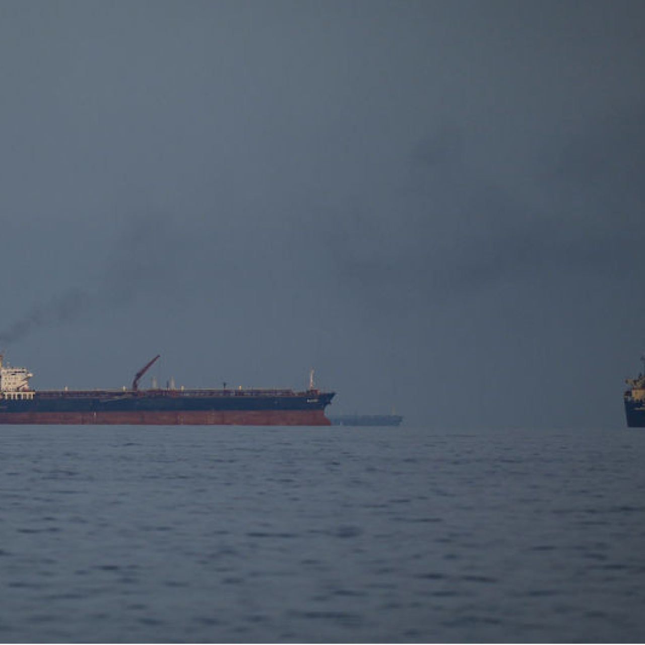 Mart ayında Hürmüz Boğazı'ndan 77 gemi geçti