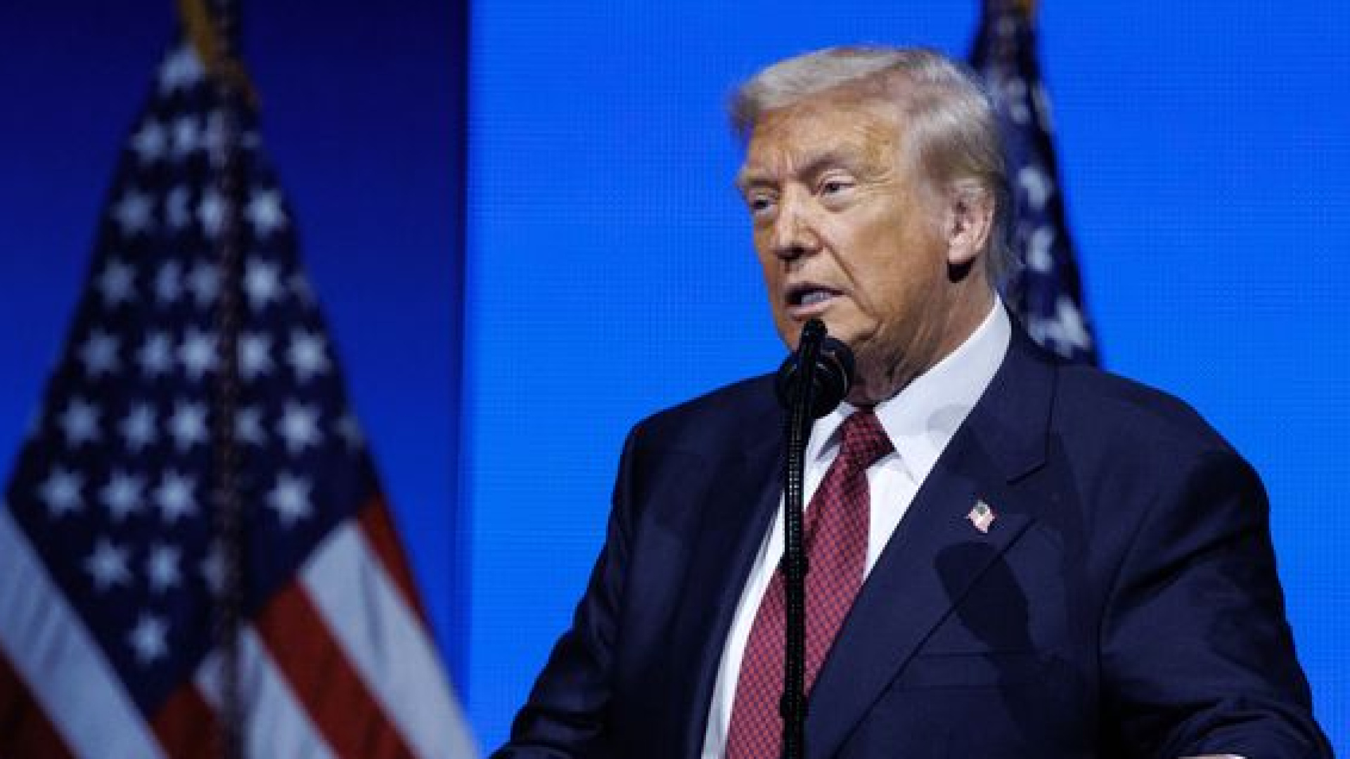 Donald Trump: Hark Adası'nı vurduk | Dış Haberler