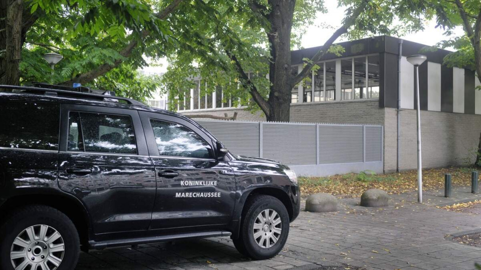 Amsterdam'da bir Yahudi okulunda patlama