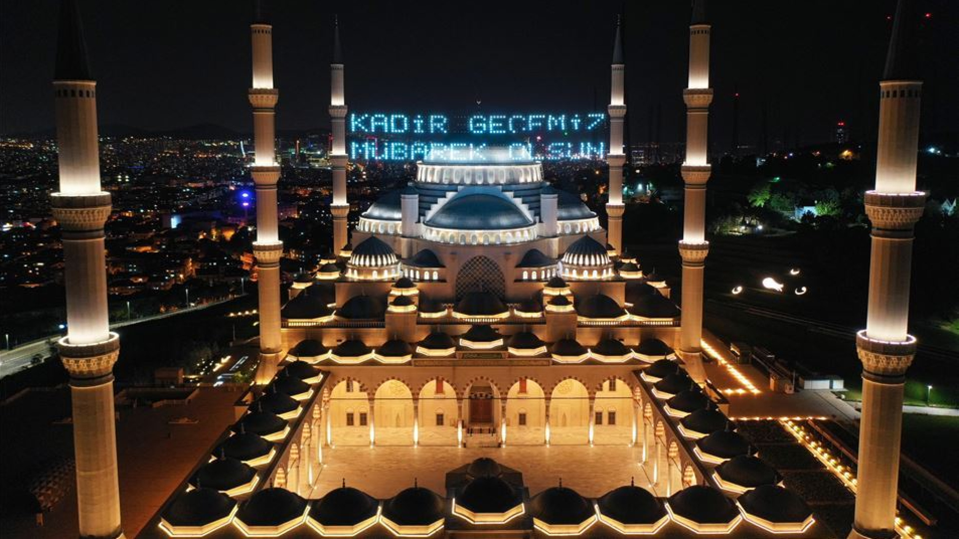 BUGÜN KANDİL Mİ? 16 Mart 2026 Pazartesi bugün ne kandili, Kadir Gecesi ne zaman idrak edilecek? Diyanet takvimi ile 2026 kandil günleri