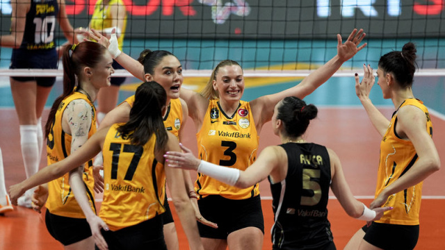 VakıfBank, normal sezonu lider bitirdi!