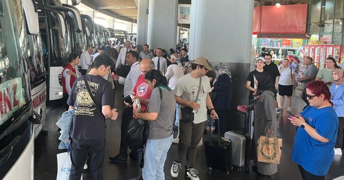 İstanbul Otobüslerinde Bayram Öncesi Hareketlilik Artıyor