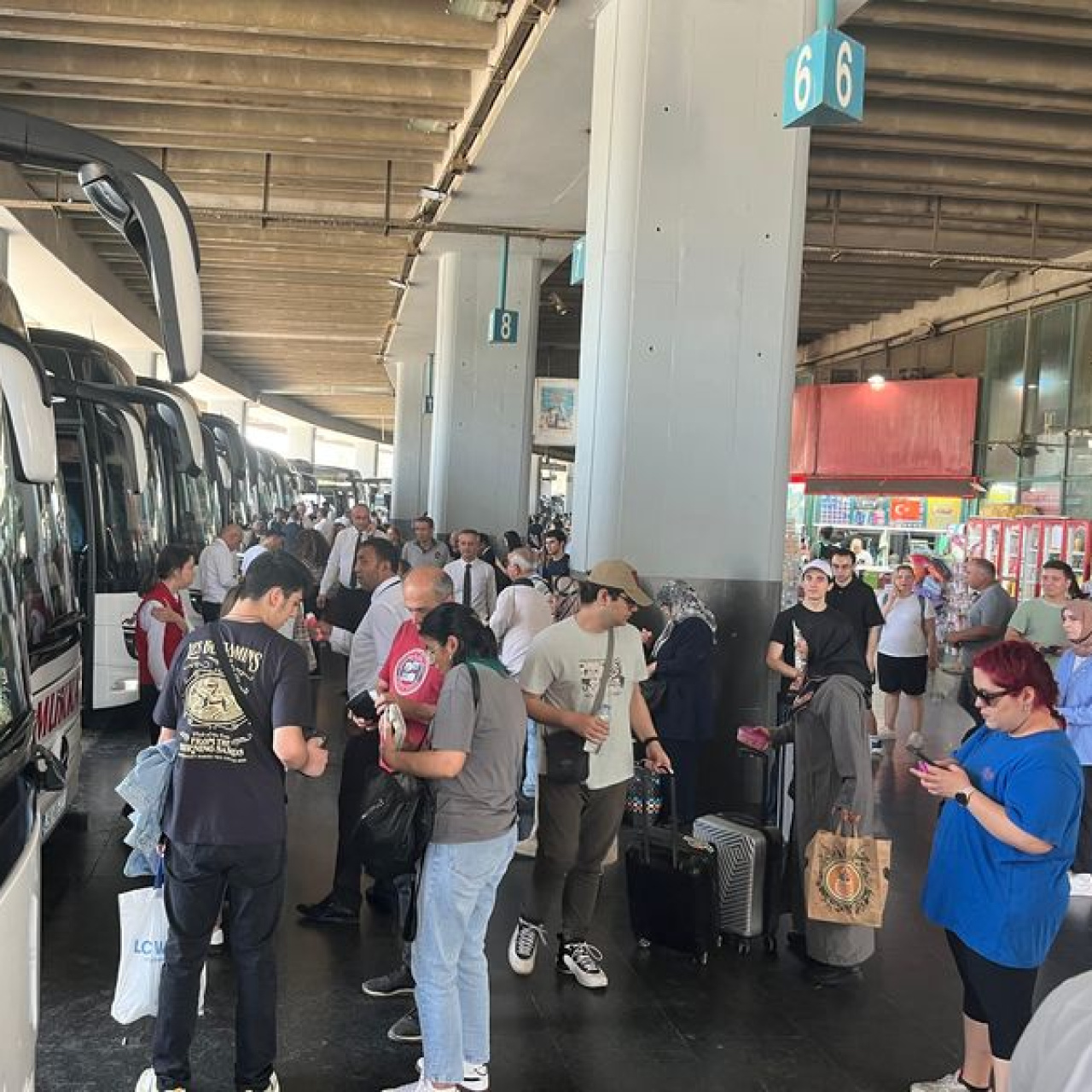 Bayram öncesi otobüs biletlerinin yüzde 90'ı tükendi