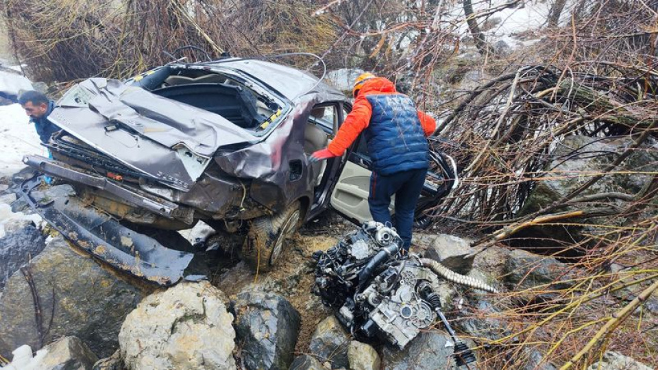 Şarampole düşen aracın sürücüsü öldü