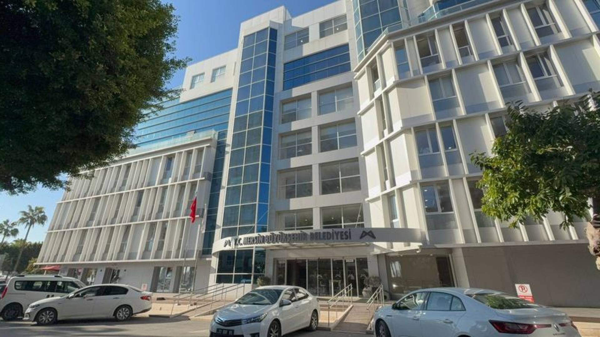 Mersin'de İhale Operasyonu: Gözaltı Sayısı 27'ye Çıktı, 26 Şüpheli Adliyeye Sevk Edildi