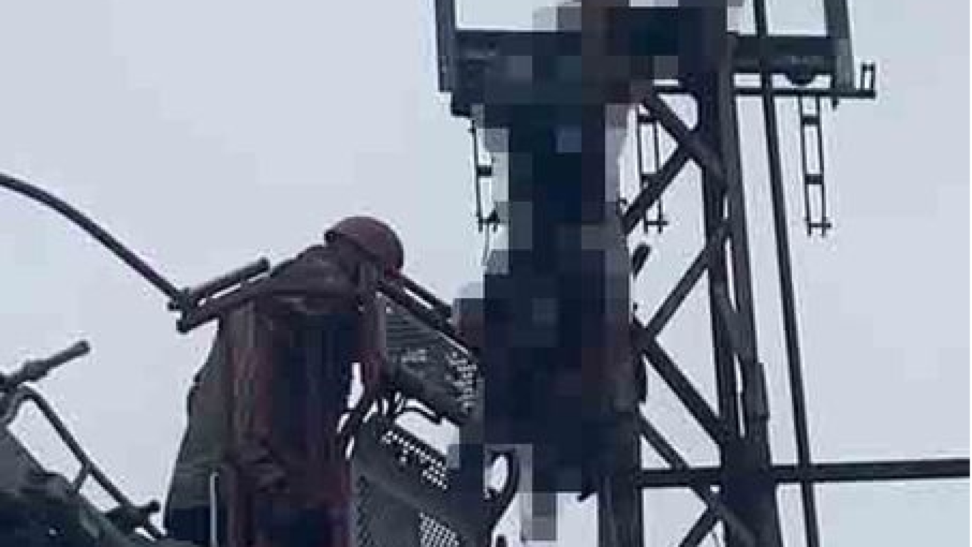 Bursa'da Hırsızlık İçin Çıktığı Elektrik Direğinde Akıma Kapılarak Hayatını Kaybetti
