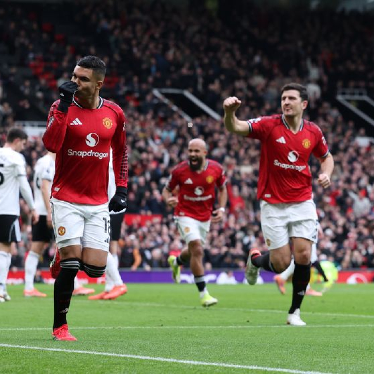 Manchester United, 2. yarıda açıldı!