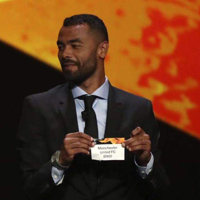 Ashley Cole, Cesena'nın başına geçti!