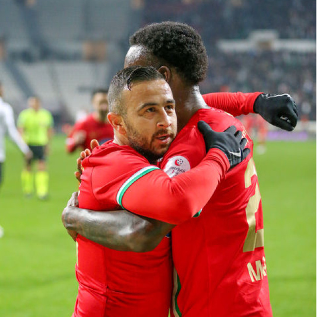 Amedspor, 14 dakikada üç puanı kaptı!