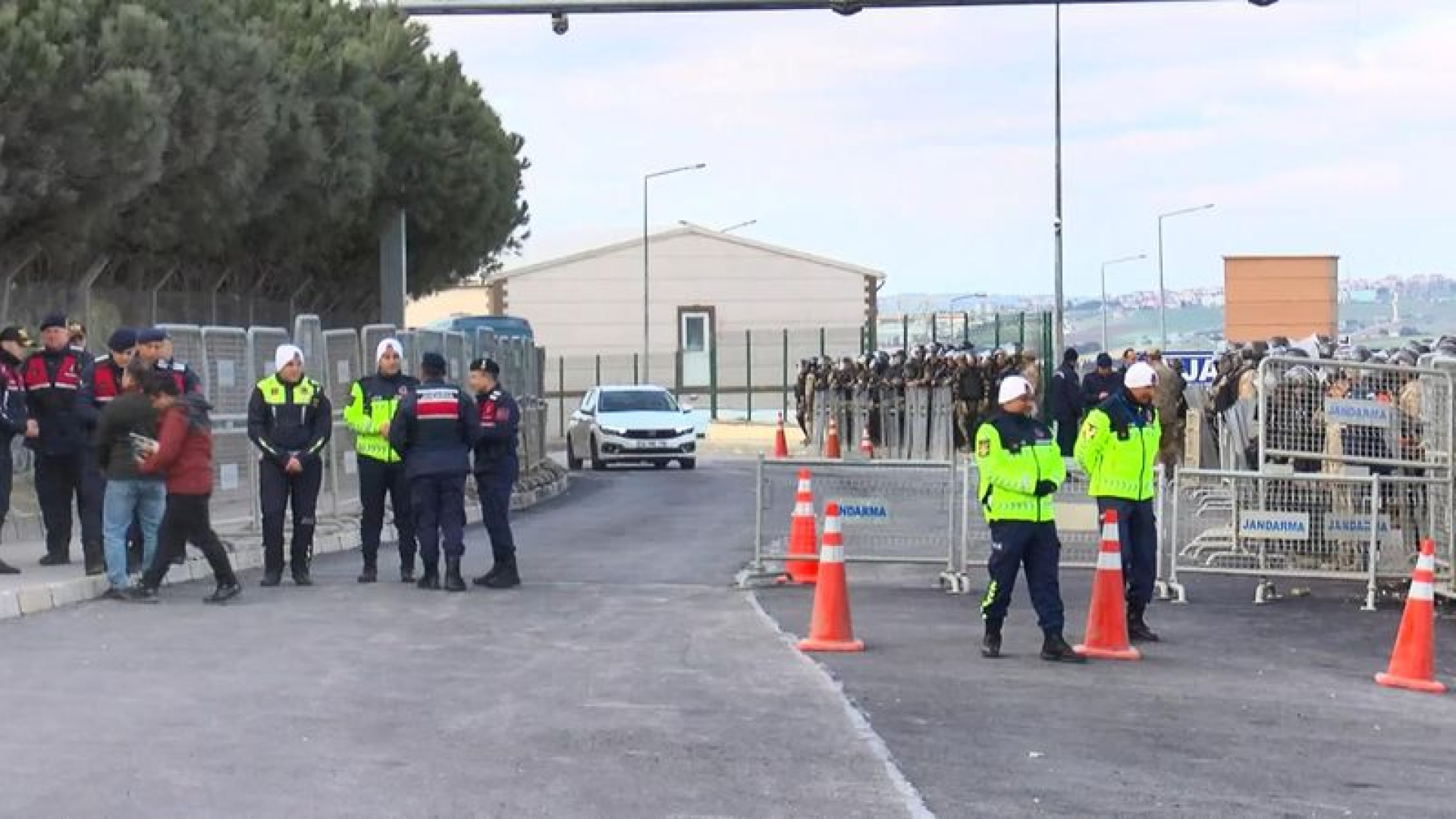İBB Yolsuzluk Davasında 5. Duruşma Başlıyor: İmamoğlu ve 401 Sanık Hakim Karşısında