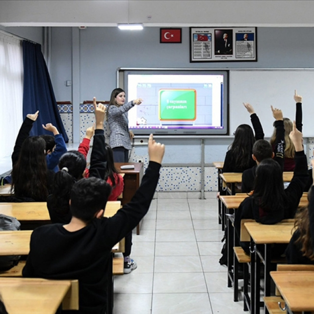 Lise öğrencileri için "Ara Tatil Rehberi" hazırlandı