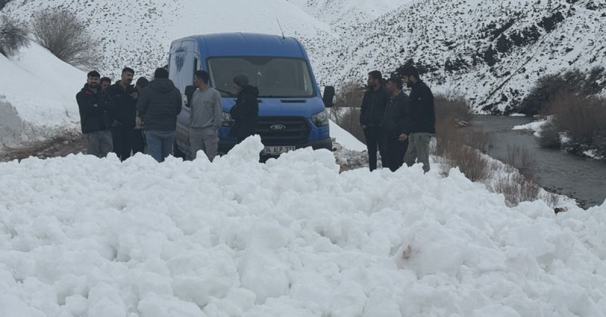Bingöl'deçığ düştü! Yol kapandı! | Son dakika haberleri