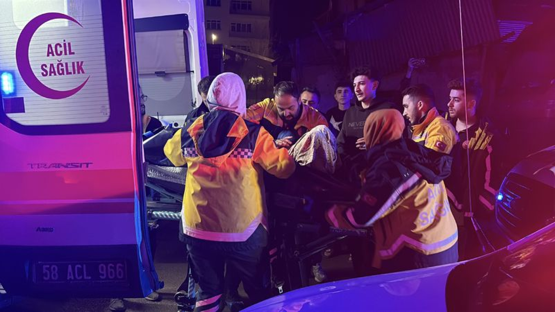 15 yaşındaki çocuk, babasını ve ağabeyini öldürdü! Babaannesini yaraladı | Son dakika haberleri