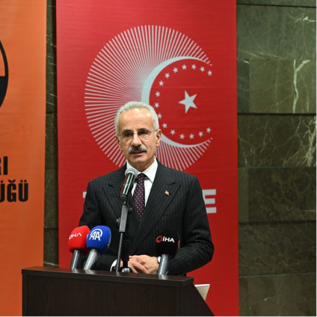 Bakan Uraloğlu: Yüzyılda yapılabilecek işleri 23-24 yıla sığdırdık