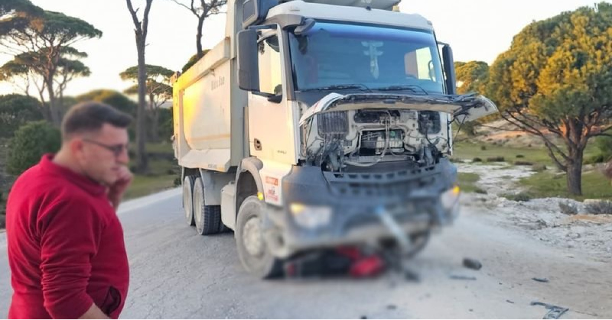 Milas'takamyon ile motosiklet çarpıştı: 1 ölü | Son dakika haberleri