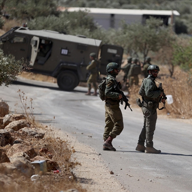 İsrail askerleri 2 Filistinli çocuğu öldürdü