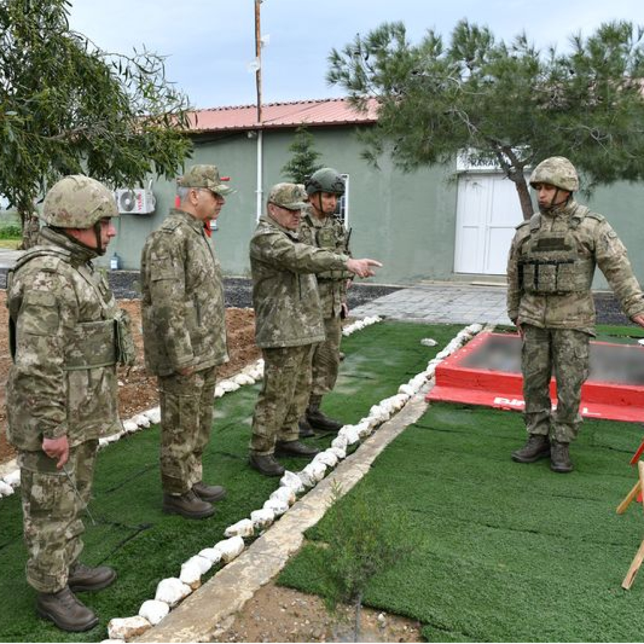 Kara Kuvvetleri Komutanı KKTC'de