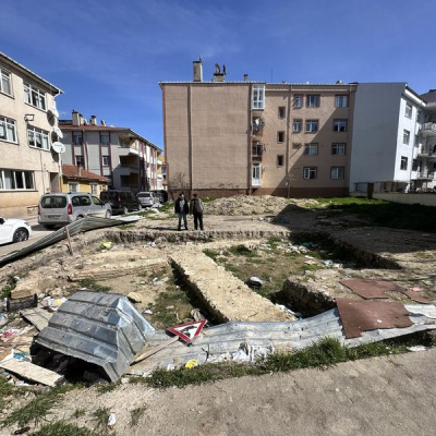 Satın aldığı arsada tarihi cami kalıntıları çıktı