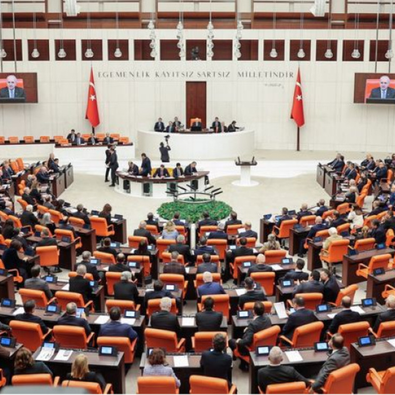 Yeni dokunulmazlık dosyaları sunuldu