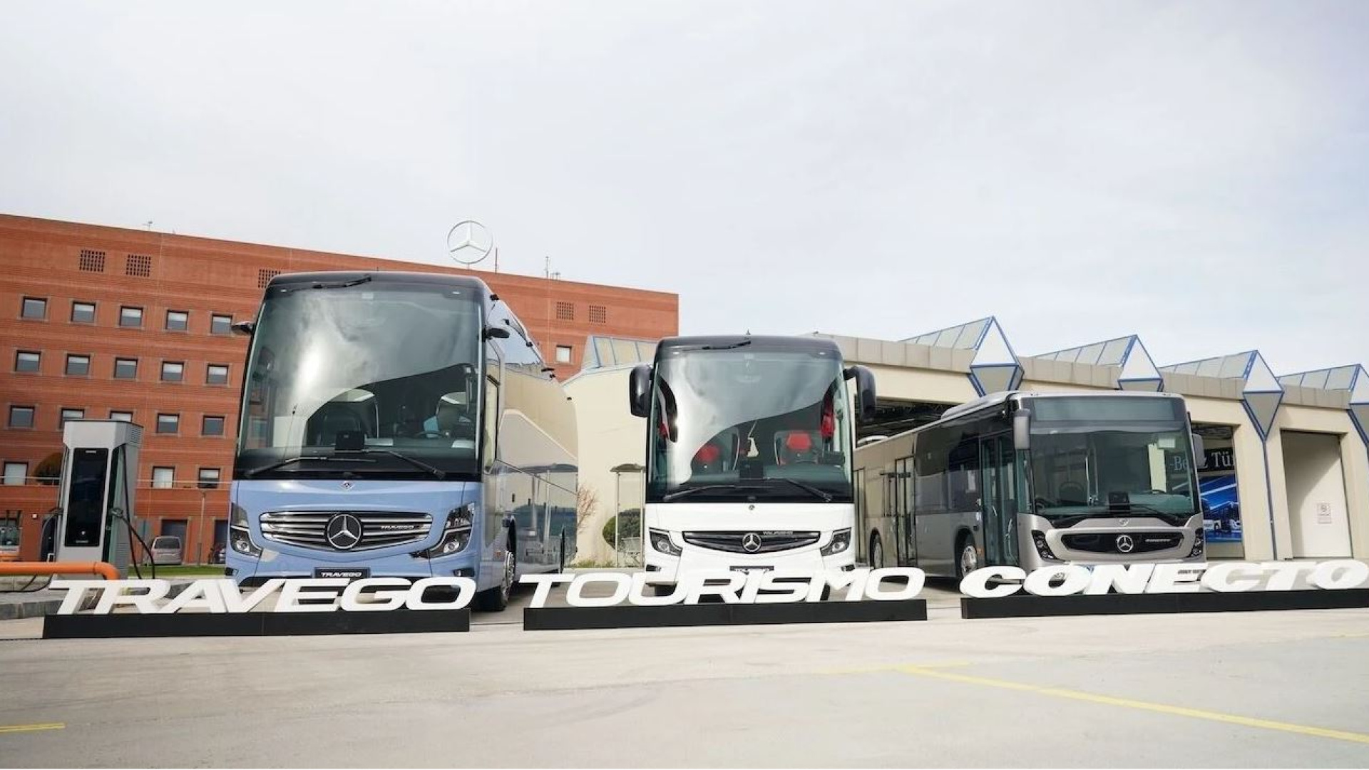 Mercedes-Benz Türk 2025'te 1.6 Milyar Euro İhracat Geliri Elde Etti