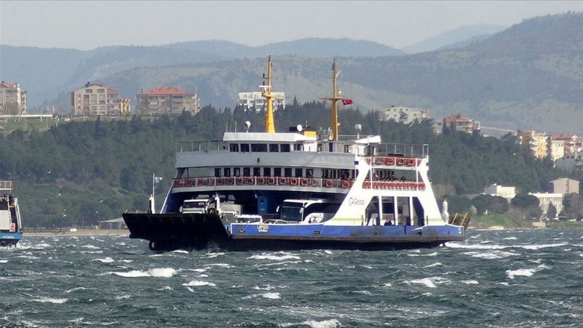 Güney Marmara'da Fırtına Alarmı: Yarınki Feribot Seferlerinin Bir Kısmı İptal Edildi