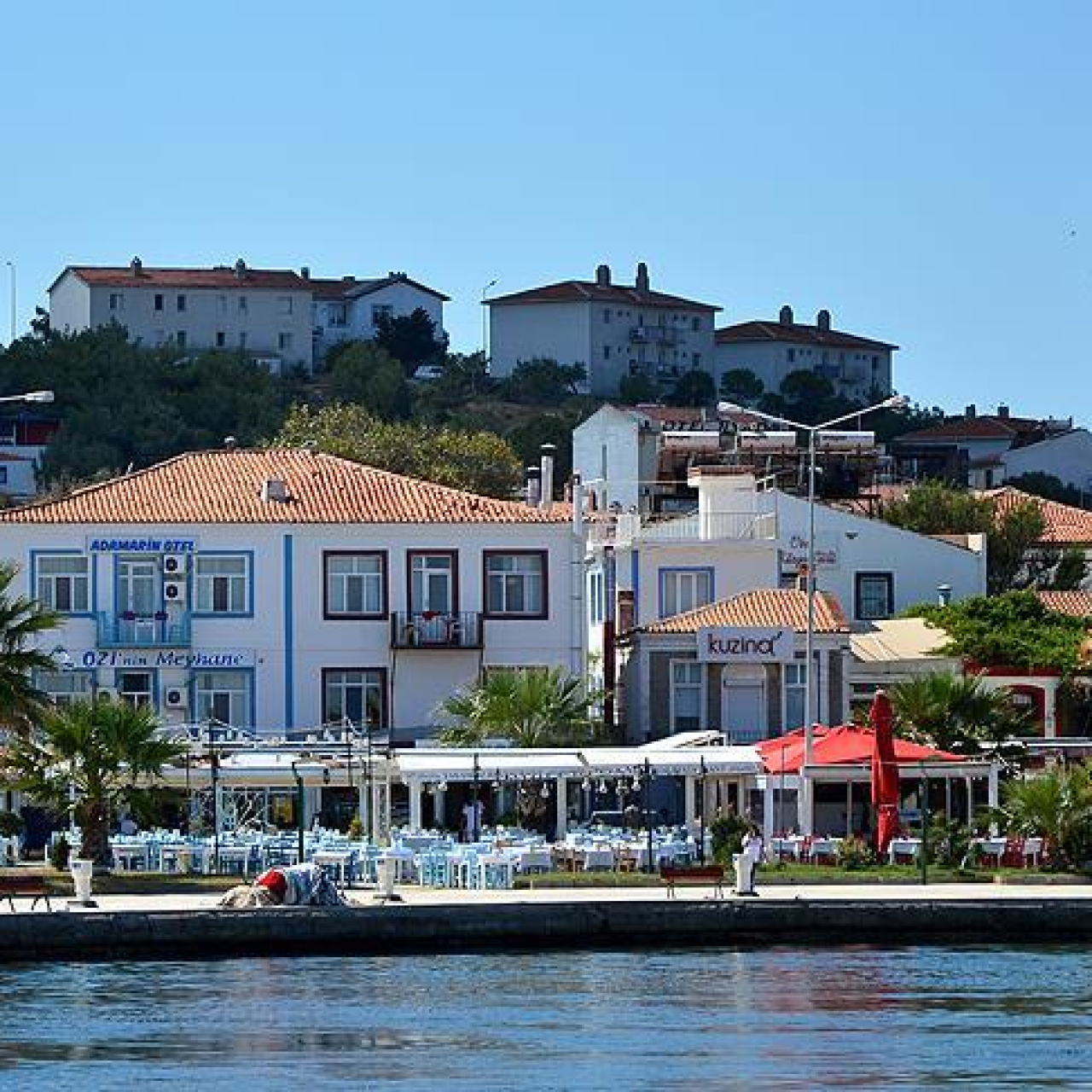 Bozcaada'ya bayram yasakları