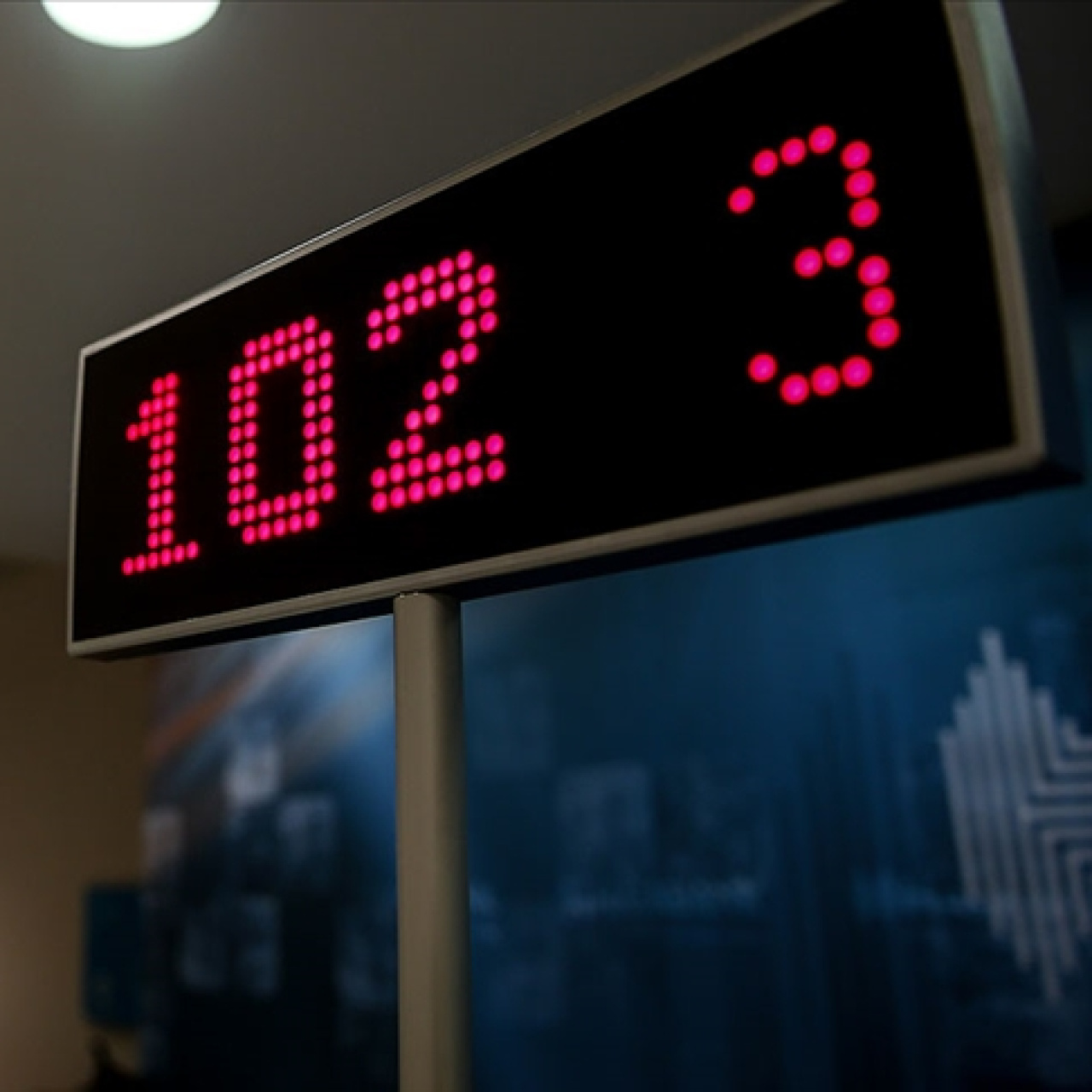 Arefe günü bankalar açık mı?